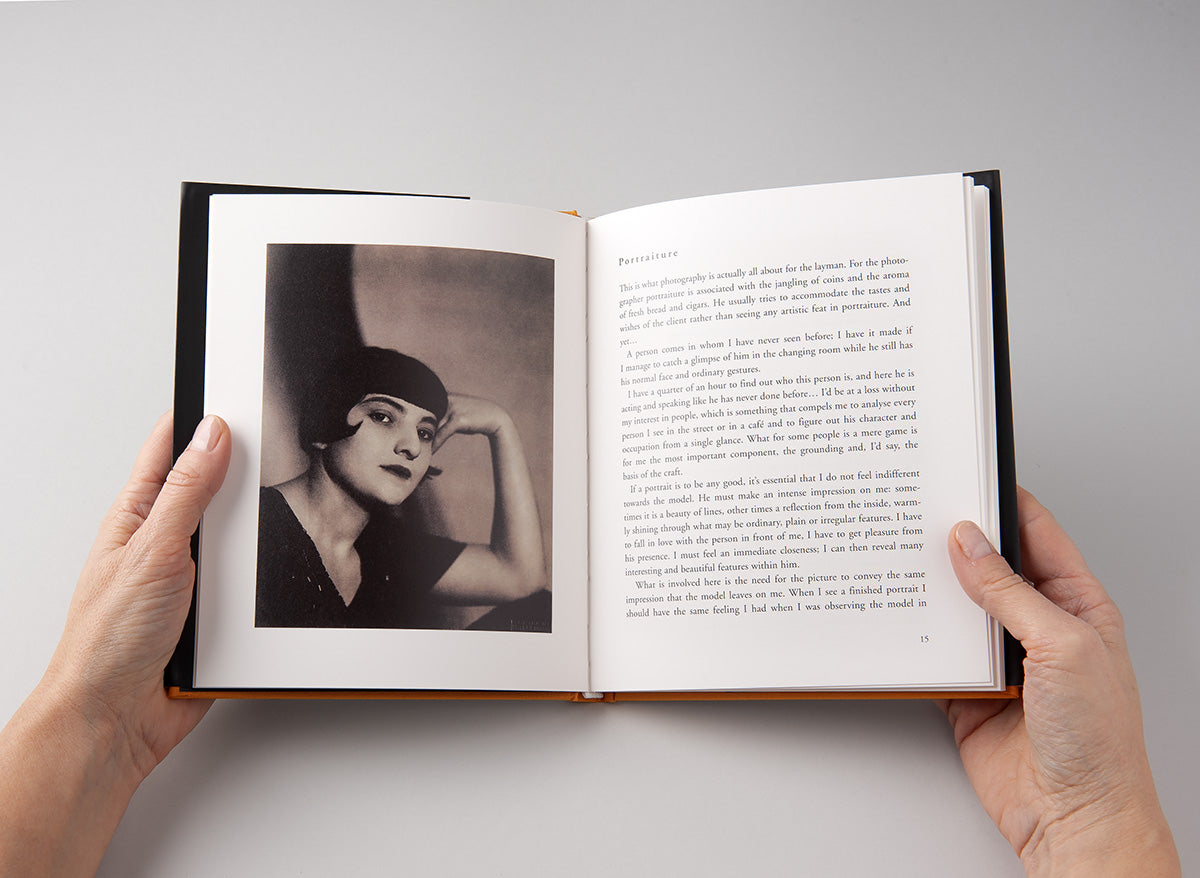 洋書 Eye on Europe Eye on Europe: Wye, Deborah, Weitman, Wendy: 9780870703713: Amazon